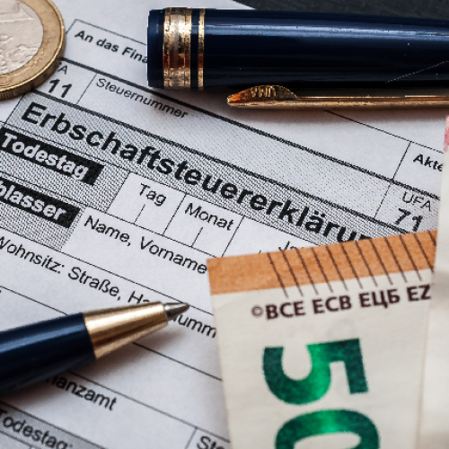 Erbschaftsteuerekrlaerung-15Prozent-AdobeStock_1880732919.jpeg